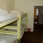 Backpackers - Self Check-in Hostel *