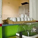 Backpackers - Self Check-in Hostel *