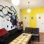 Backpackers - Self Check-in * Dusseldorf