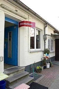 Backpackers - Self Check-in Hostel *