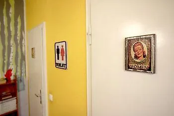Hostel Backpackers - Self Check-in Dusseldorf