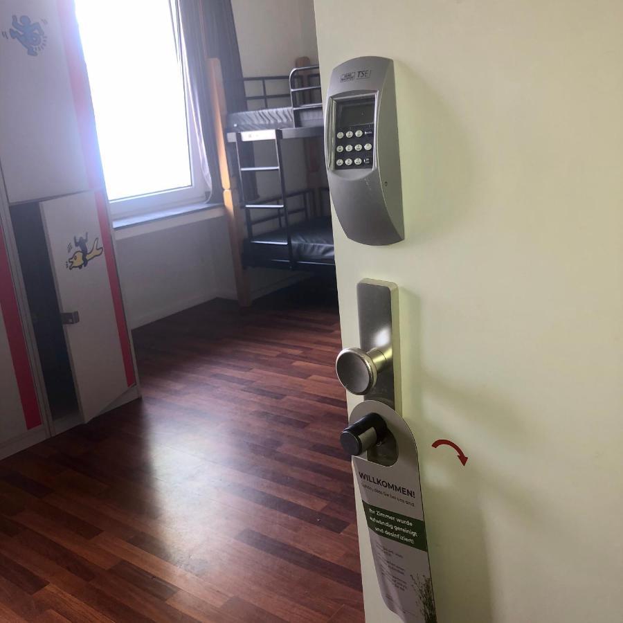 Backpackers - Self Check-in *