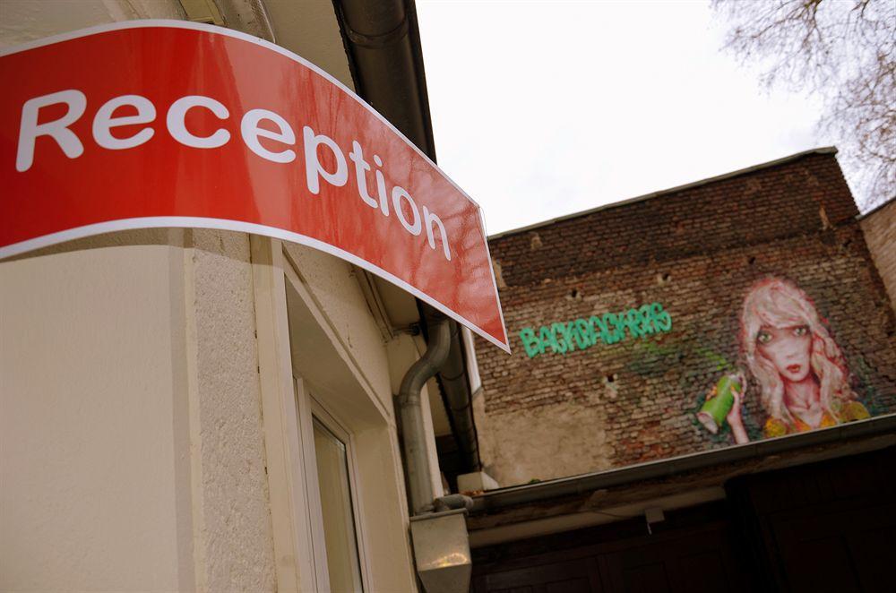 Hostel Backpackers - Self Check-in *